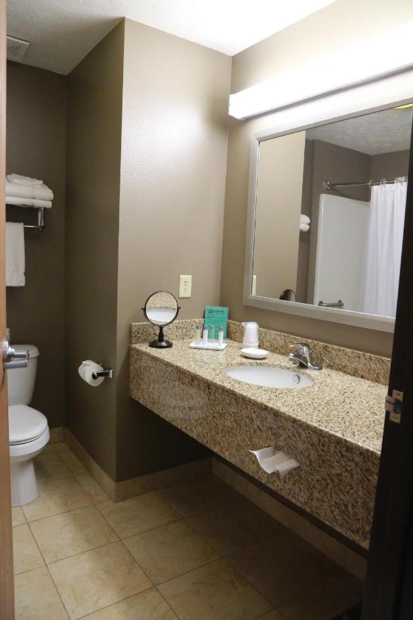 Horizon Inn & Suites West Point Bagian luar foto