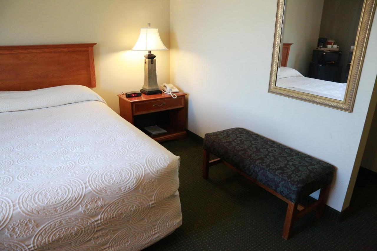 Horizon Inn & Suites West Point Bagian luar foto