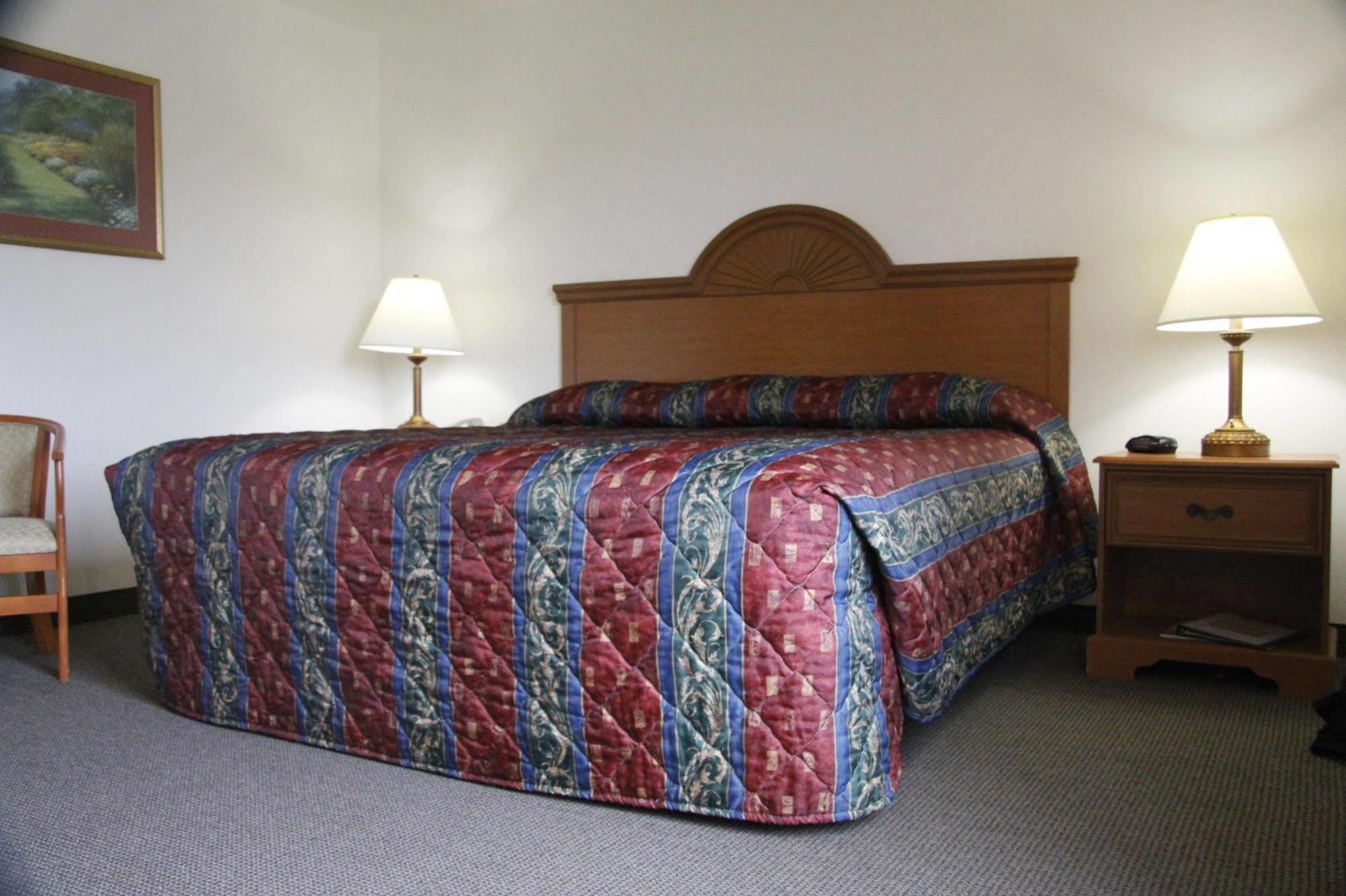 Horizon Inn & Suites West Point Bagian luar foto