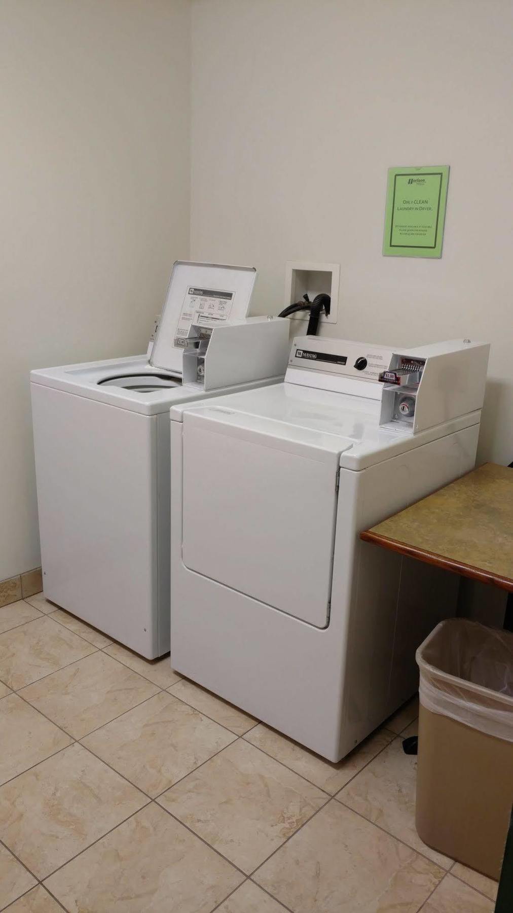 Horizon Inn & Suites West Point Bagian luar foto